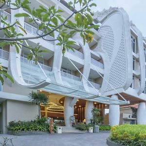 Bedrock Hotel Kuta